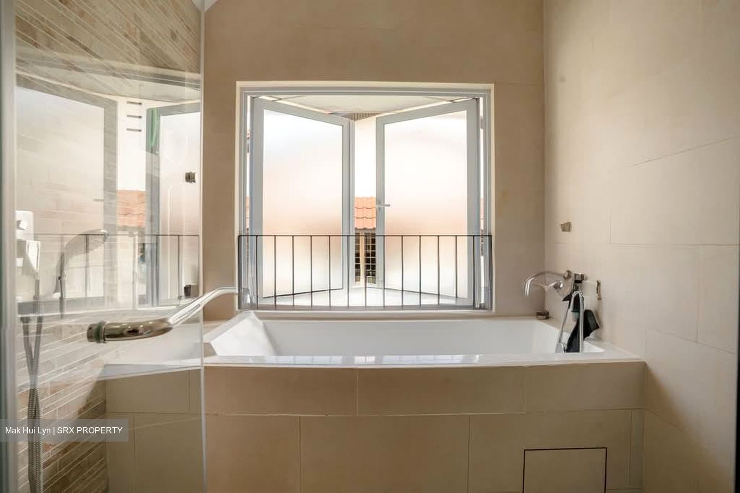 Hillview Garden Estate (D23), Semi-Detached #577684131